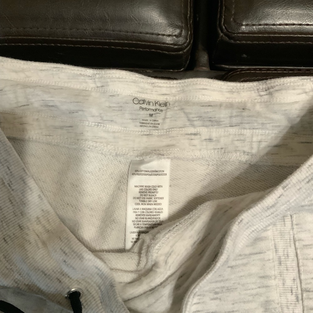 Bundle Variety 6 Pairs of Women Joggers. Size Medium - Picture 3 of 11